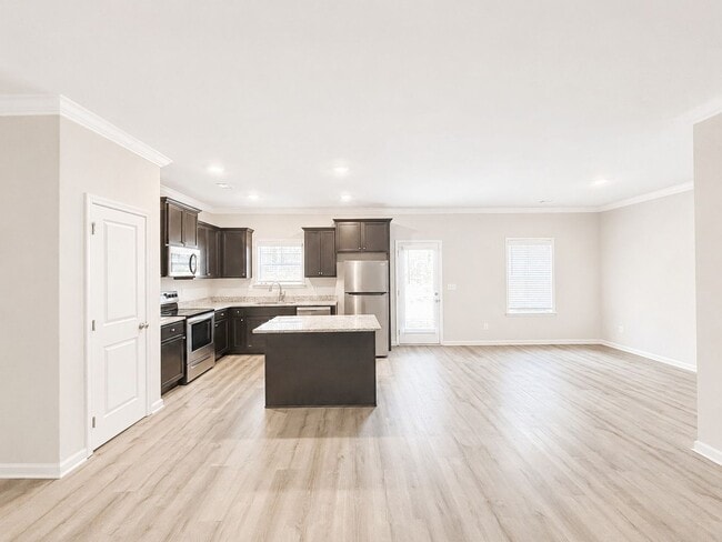 Photo - Spacious Townhome Living in the Heart of Cornelia