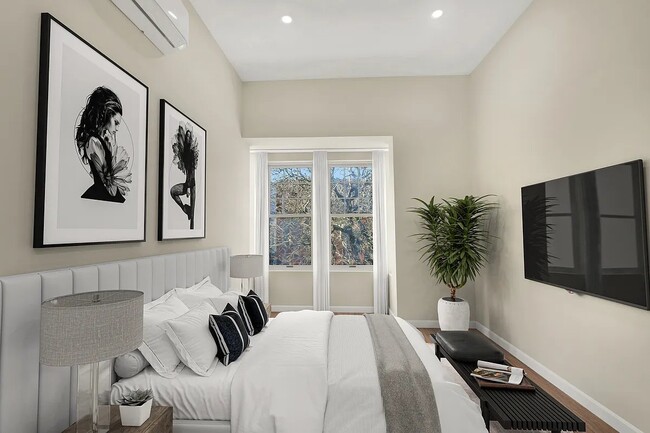 Photo - 1048 Jefferson Ave Unidad 1O