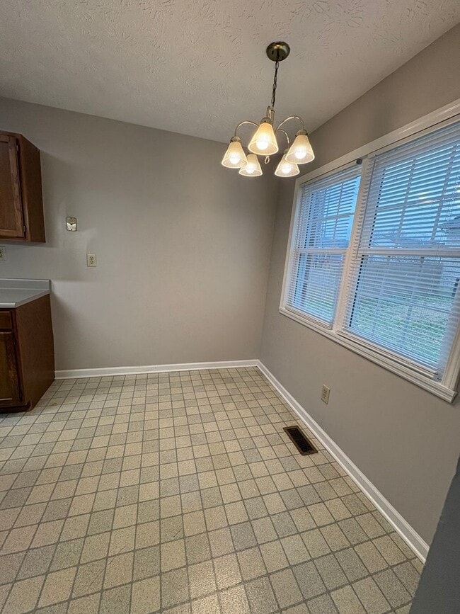 Photo - Spacious 2 Bedroom Duplex on Dale Drive!