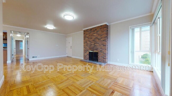 Photo - 31 Crestline Ave