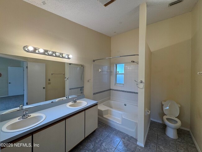 Photo - 8055 Creedmoor Dr