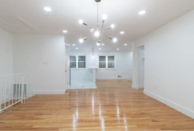 Photo - 500 Adams Ln