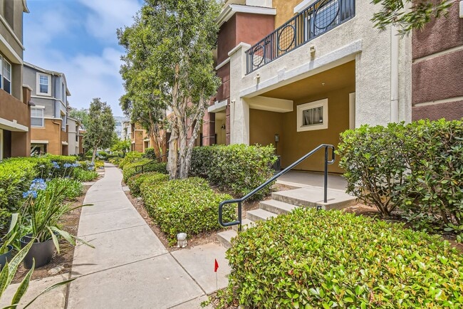 Photo - Stylish 2Bd + Den/Office - Townhome in Prime Central SD – Near Convoy District, Bases & Freeways