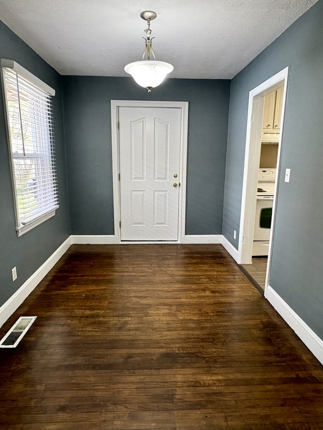 Photo - 2 Bedroom Pet Friendly Home For Rent in Hopkinsville!