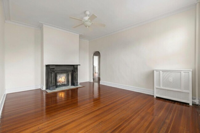 Photo - 6 Bonn Pl Unit 2