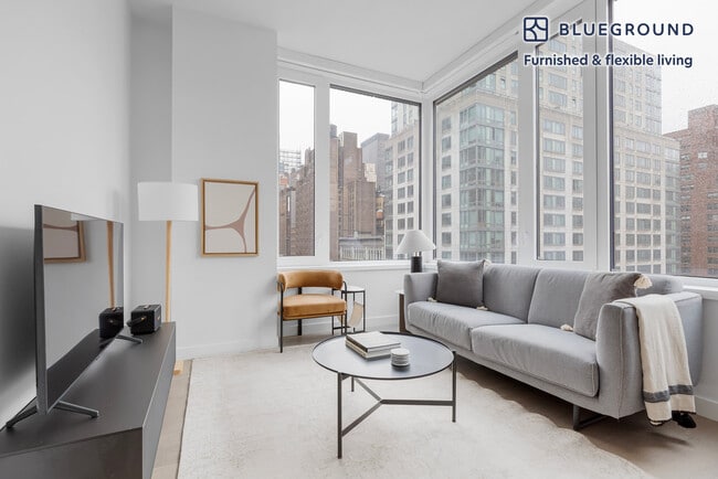 Building Photo - 200 E 23rd St Rental