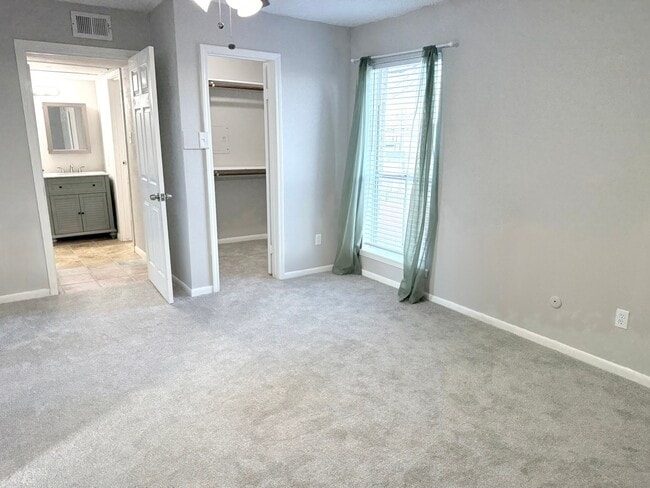 Building Photo - 10203 Forum Park Dr Unit 214 Rental