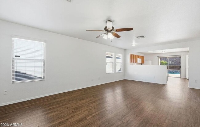 Photo - 211 E Valley View Dr