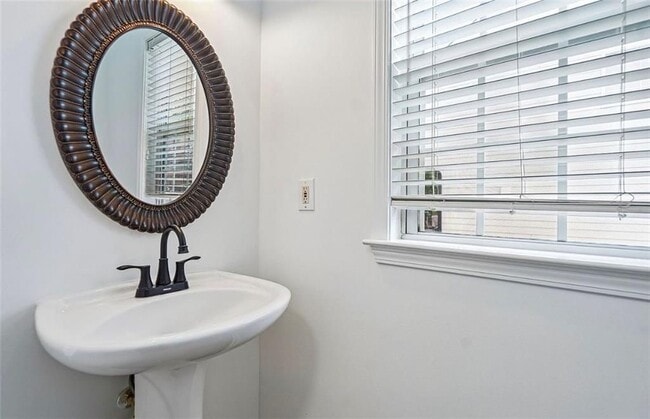 Photo - 5157 Wellisford Ct NW