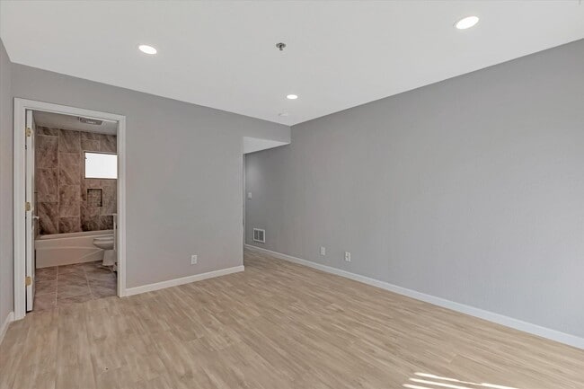 Photo - 181 Centre St Unit 181 Centre St Apt 26