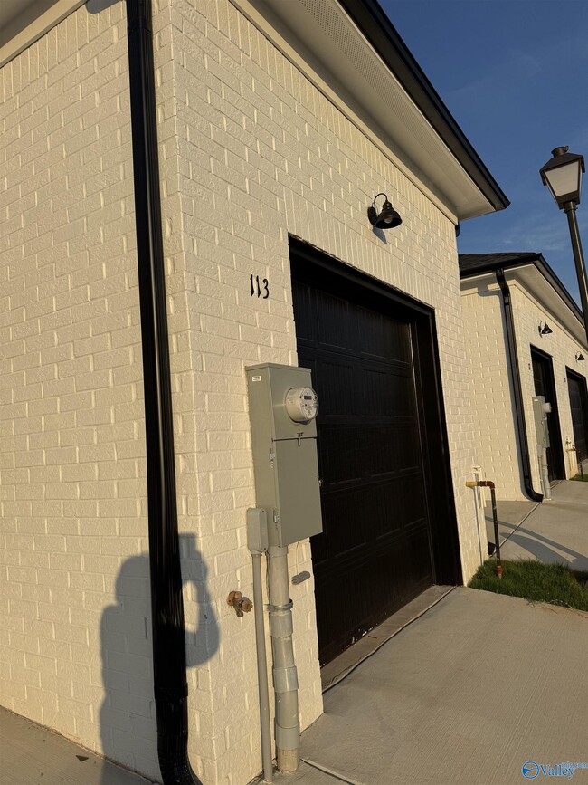 Photo - 131 Moss Brk Ln