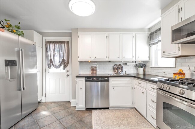 Photo - 324 Beebe Rd