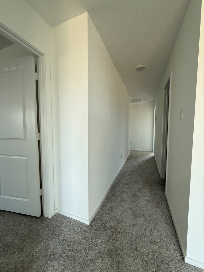 Photo - 3061 Fantasy Ter Dr