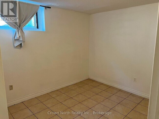 Photo - 57 Milady Rd Unité BSMT