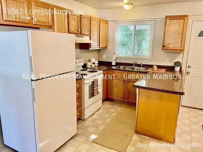 Photo - 1802 Loftsgordon Ave