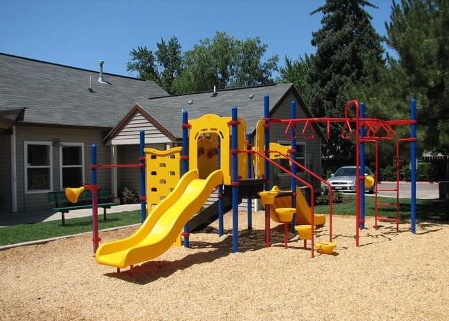 Photo - Greenfield Apartments