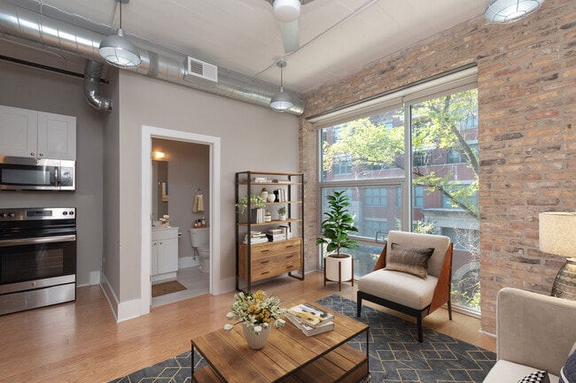 Photo - 3141 N. Sheffield