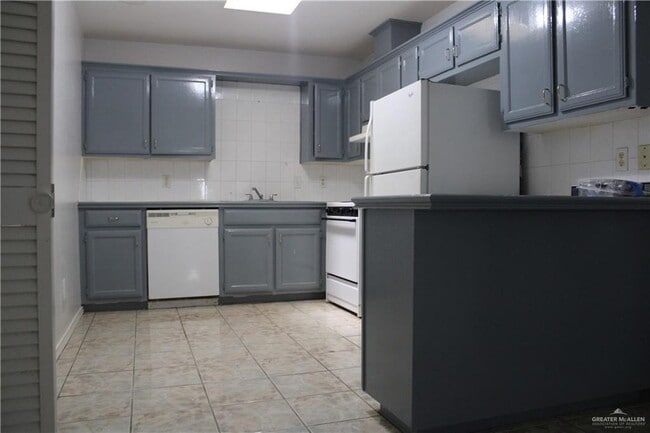 2201 Kimberly Ln Unit A