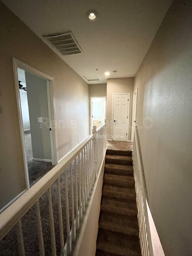 Photo - 308 Olive Way