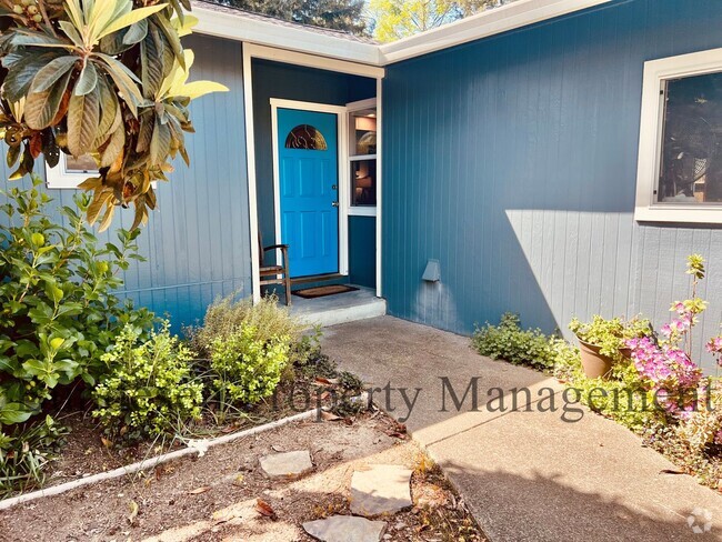 Building Photo - 8135 Valentine Ave Rental