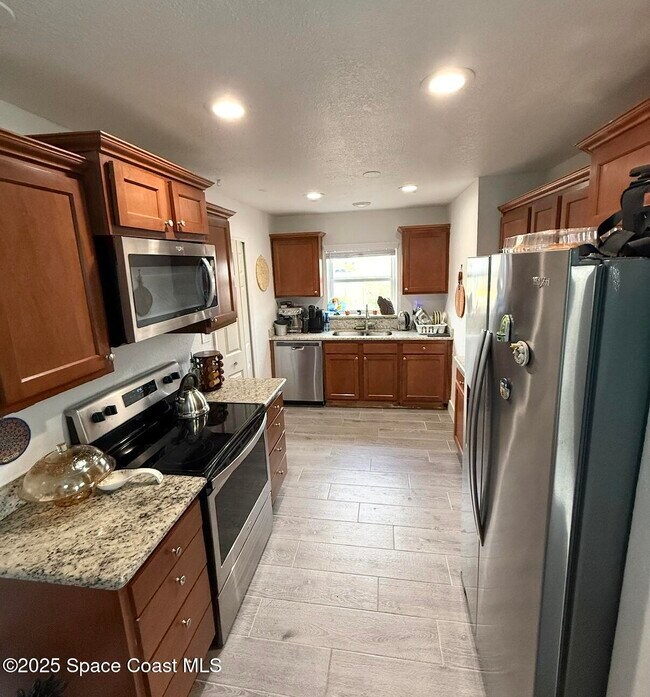 Photo - 1185 King St