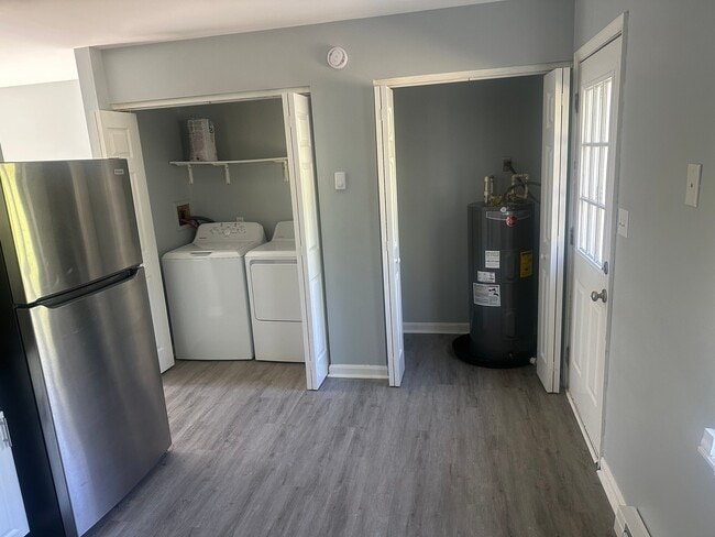 Photo - 413A Ogle Ave