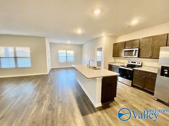 Photo - 123 Derbyshire Dr