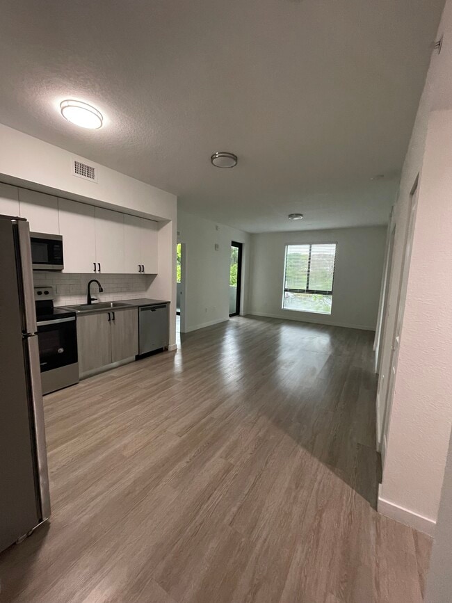 2 Bedroom 2 Bath - Park Apartments