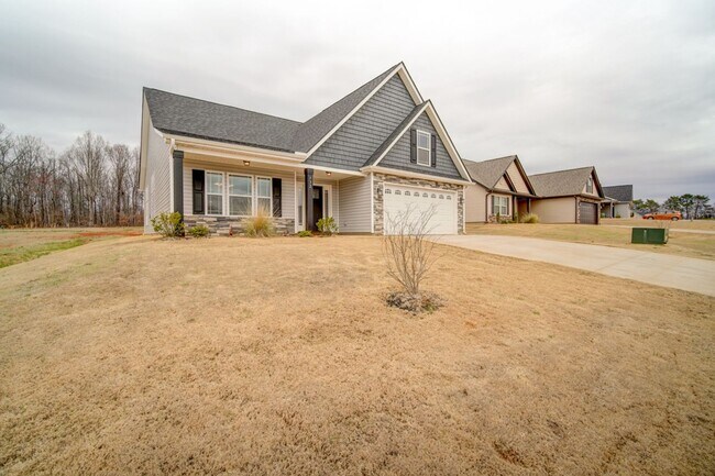 732 Shelburne Ln