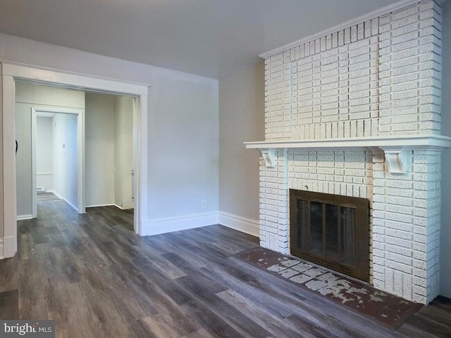 Photo - 2108 Walnut St