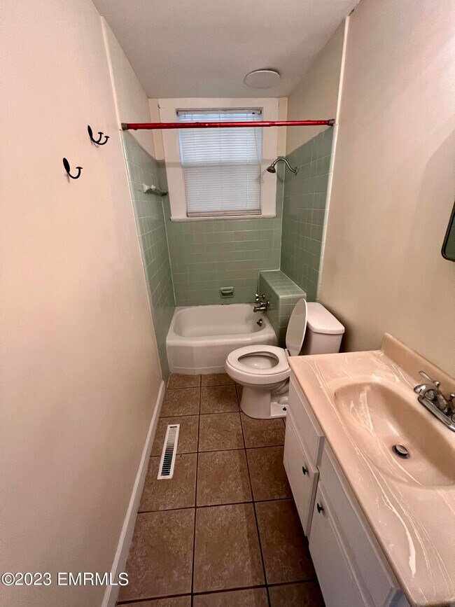 Photo - 3219 23rd Ave