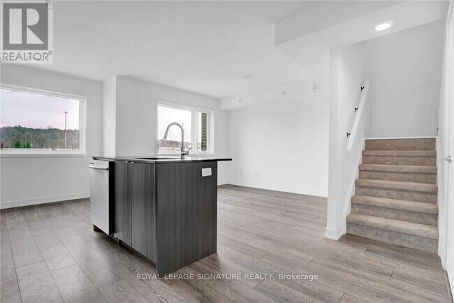 Photo - 1141 Cooke Blvd.