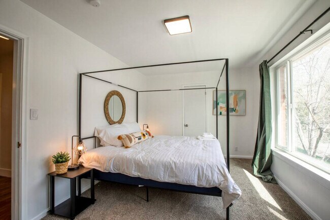 Photo - 239 N Center St Unit ID1249913P