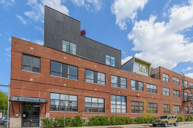 Building Photo - 407 N Elizabeth St Unit 103
