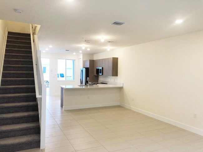 Photo - 10229 NW 64th Ter Unit #107