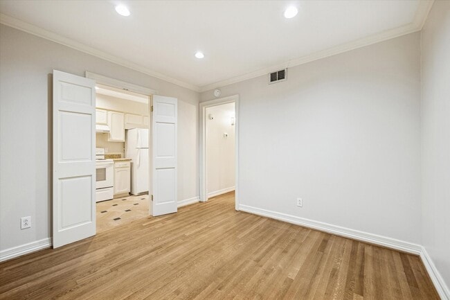 Photo - 449 N Post Oak Ln Unit 449