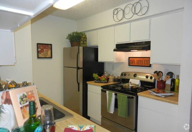 Building Photo - 2 bedroom in Houston TX 77077 Unit 2160 Rental