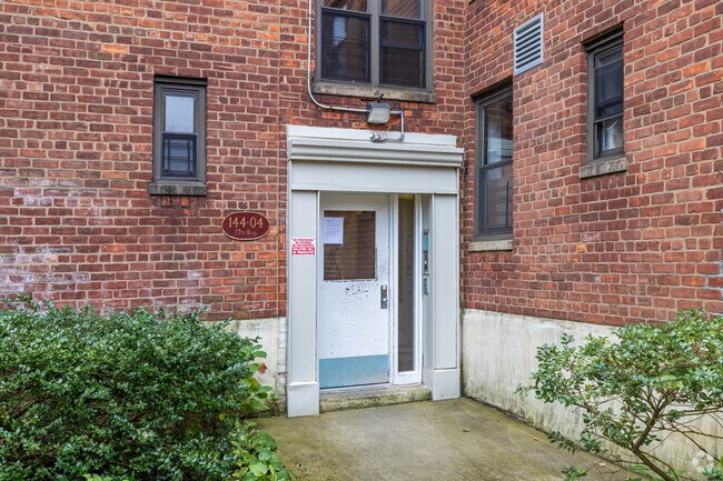 Entrada del edificio - Stephen Gardens