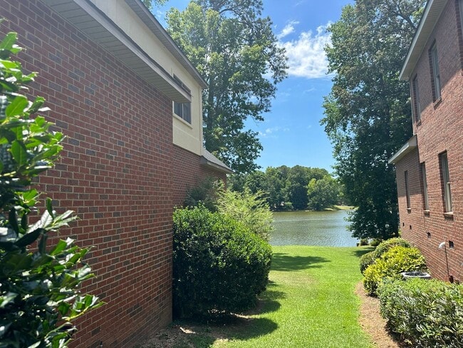 Photo - 110 Wimbledon Ct Unit 110 Wimbledon Ct