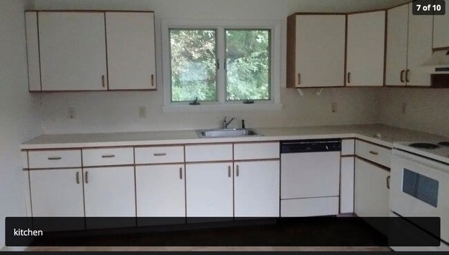 60313 NY-30 Unit Duplex