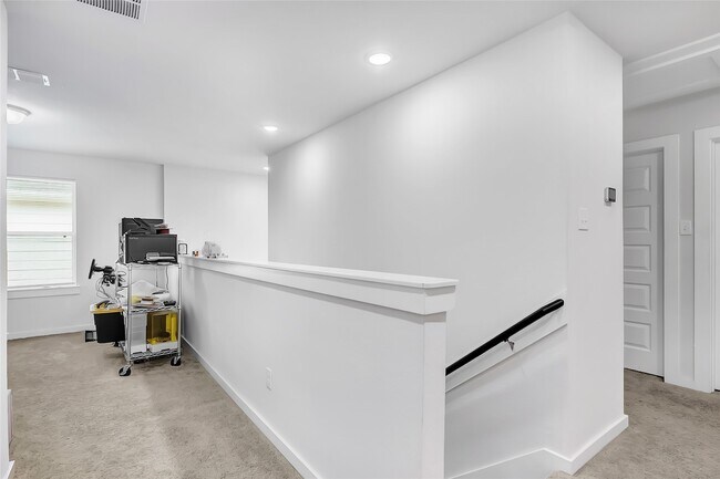 Photo - 7218 Clearwater Cv Dr