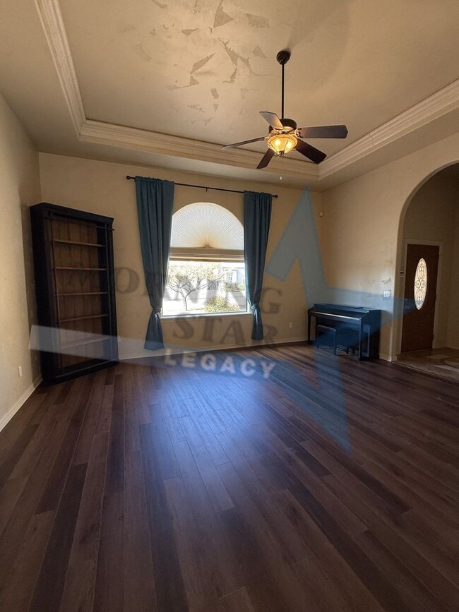 Photo - 3 Bedroom Energy-Efficient Home with Expansive Yard & Workshop!