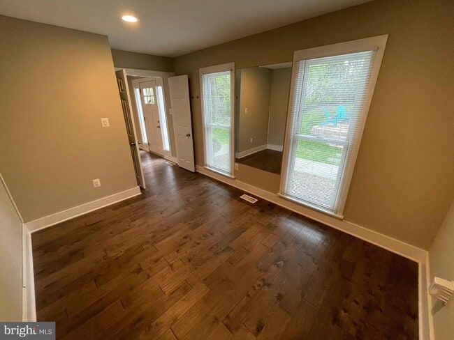 Building Photo - 3428 Reedy Dr