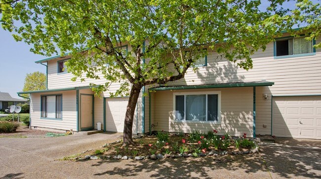 Countryside Duplexes - Countryside Duplexes Apartments