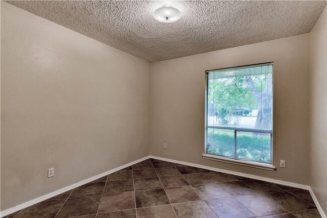 Photo - Nicely Updated 3 Bedroom, 2 Bath, Singe Story Home in Northwest Austin
