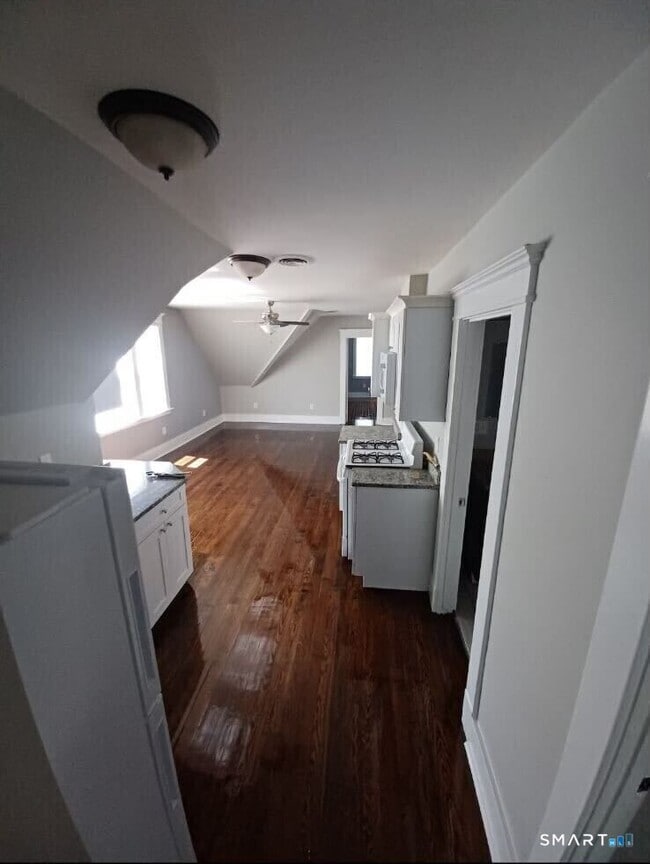 Photo - 135 Pendleton St Unit 3