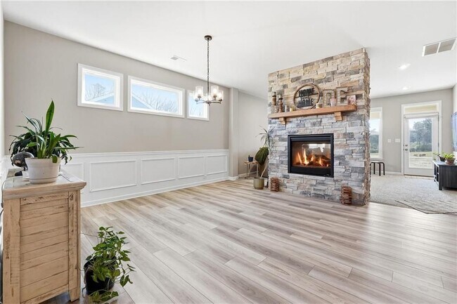 158 Laurel Farms Ln