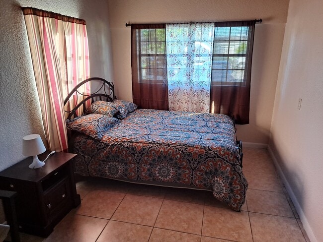 Photo - 6600 SW 26th St House Unit #2