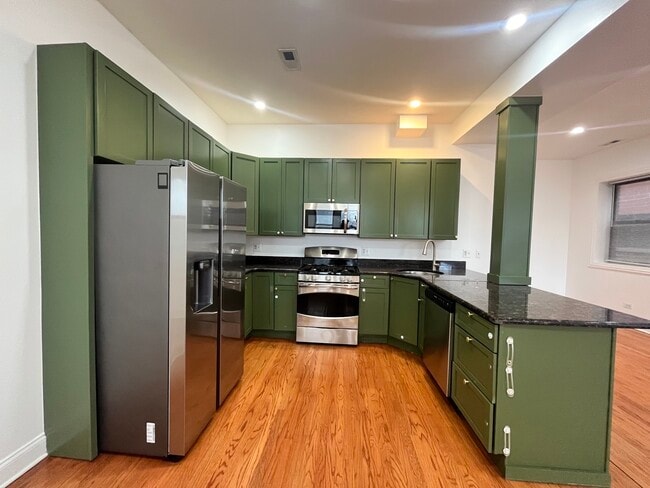 Photo - 5172 S Michigan Ave Unit 2