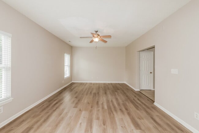 Photo - 7204 Parklake Pl